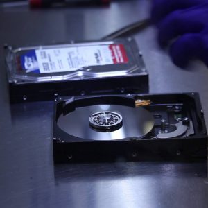 Data Recovery Services From Physical Crashed USB Flash Drive￼